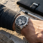 Hugo Boss Pioneer 1513712 Silver Case Black Dial Silver Metal Men's Watch