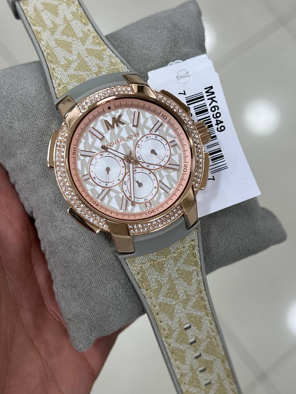 Michael Kors Sidney MK6949 Rose Gold-Tone Crystal Grey Logo Rubber Women's Watch