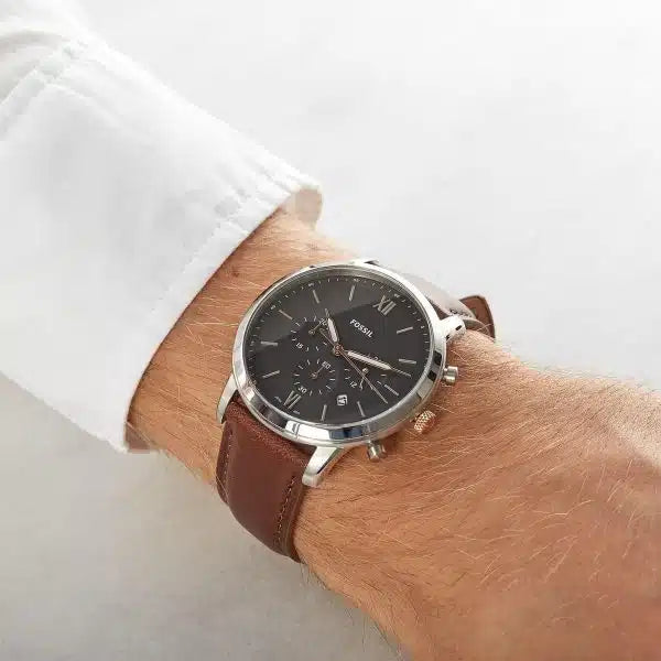 Fossil Neutra FS5408 Men’s Analog Watch – 44mm Grey Dial with Brown Leather Strap