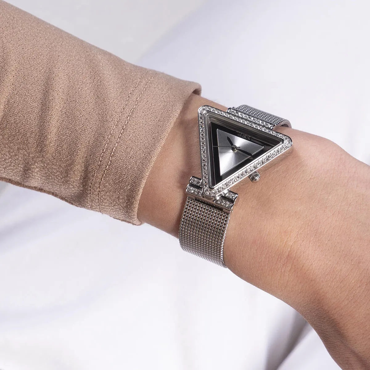 Guess Fame GW0508L1 Silver Tone Triangle Case Mesh Bracelet Watch