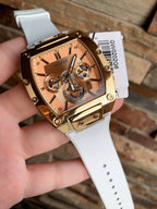 ساعة يد رجالية Guess Phoenix GW0202G6 ذهبية اللون ومطاط أبيض