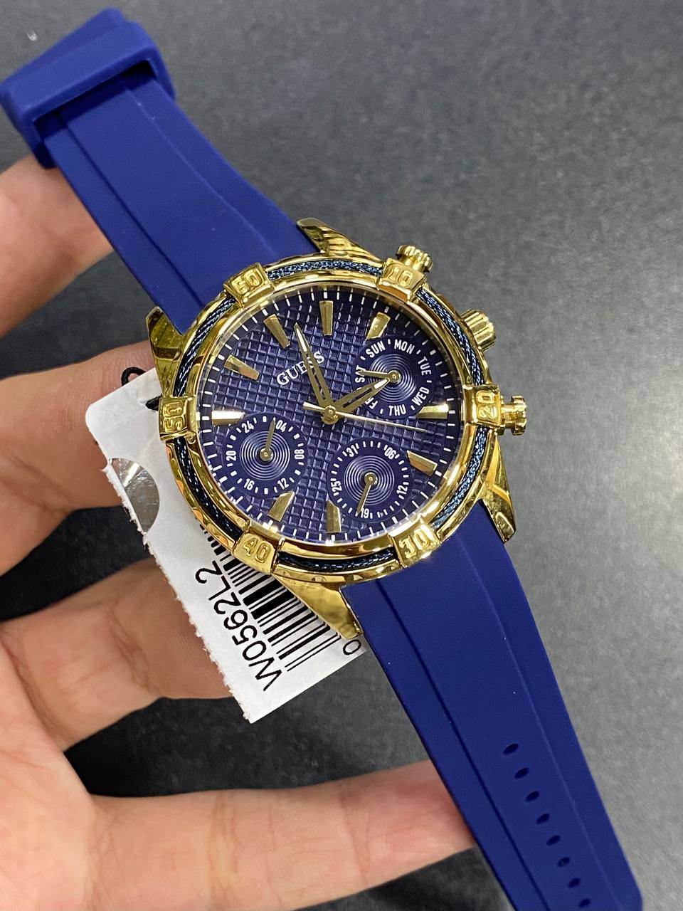 Guess Catalina W0562L2 Gold & Blue Rubber Watch