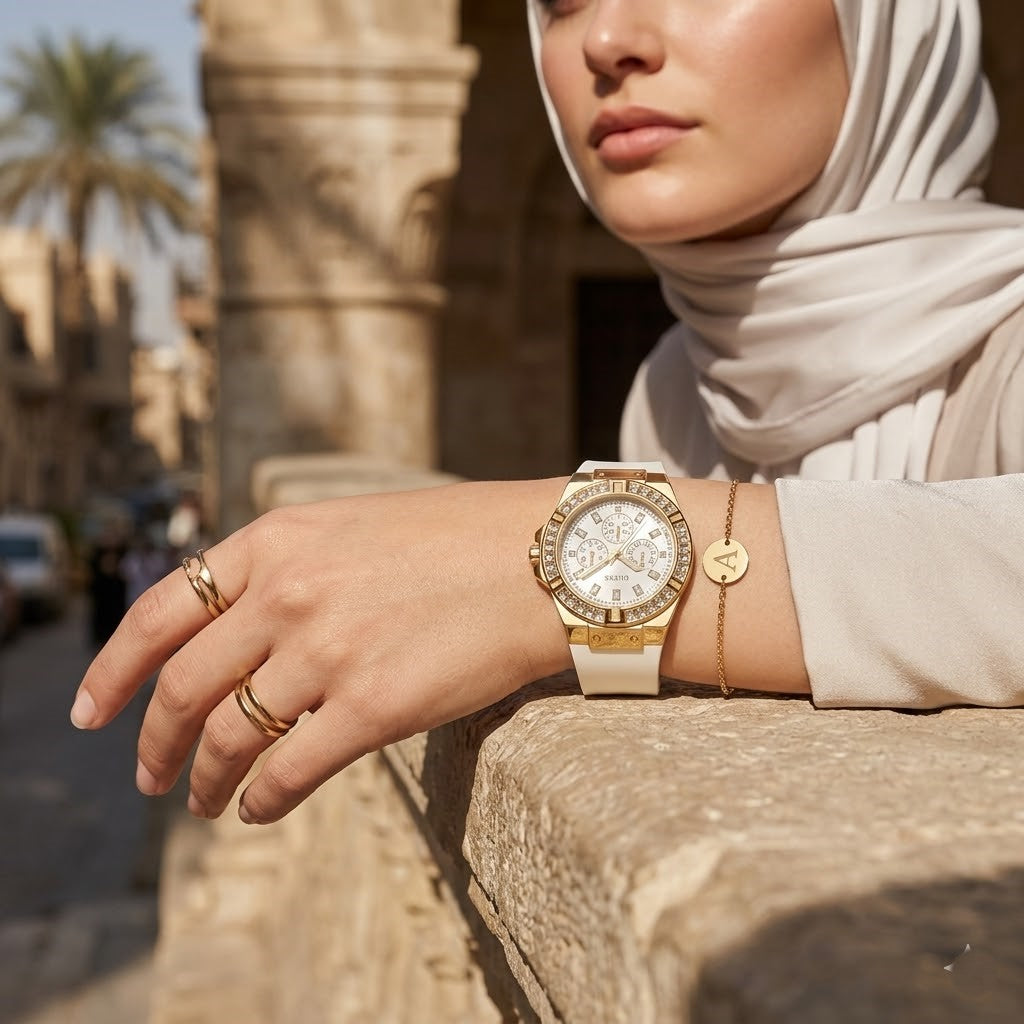 Guess Venus GW0118L5 Gold Case White Dial White Rubber Women's Watch