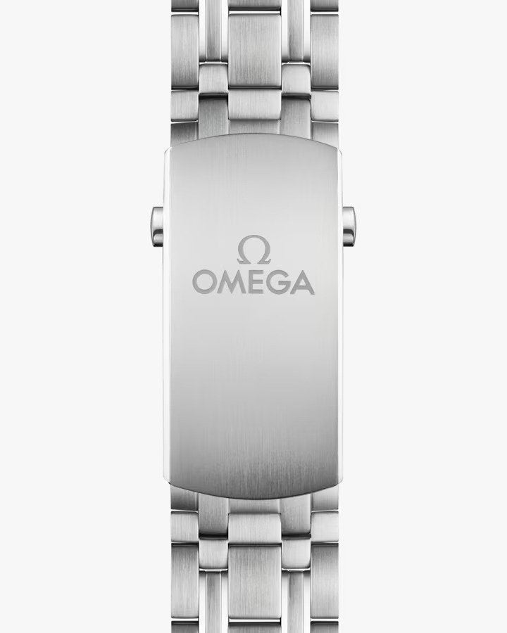 Omega (SEAMASTER DIVER) Black Dial Watch For Men Automatic size 44mm