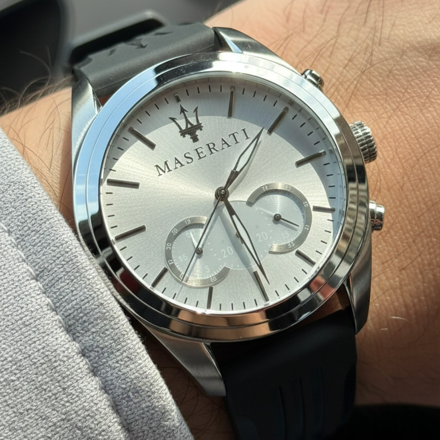 Maserati Traguardo R8871612012 Men's Silver Case Black Rubber Watch