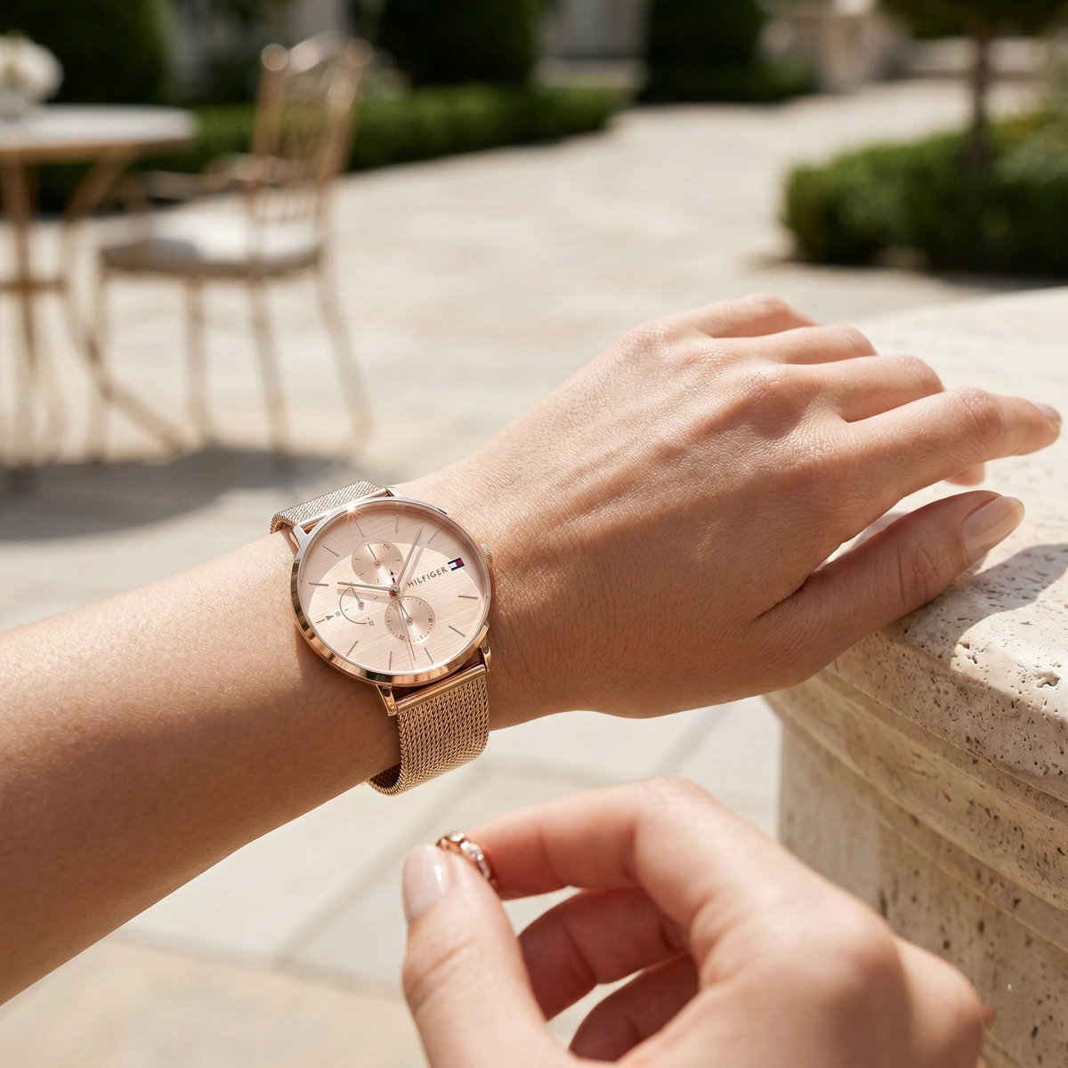 Tommy Hilfiger Jenna 1781944 Full Rose Gold-Tone Mesh Women's Watch